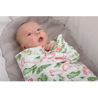 Detská mušelínová plienka (zavinovačka) BABYMAM PREMIUM 120x120 cm - Plameniaky