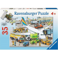 RAVENSBURGER Puzzle Rušné letisko 35 dielikov