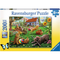 RAVENSBURGER Puzzle Hrátky na záhrade XXL 200 dielikov