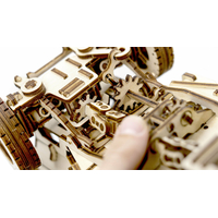 WOODEN CITY 3D puzzle Terénne auto - džíp 4x4, 570 dielikov