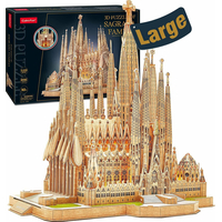 CUBICFUN Svietiace 3D puzzle Sagrada Família 696 dielikov