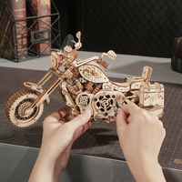 ROBOTIME Roker 3D drevené puzzle Cruiser Motorcycle 420 dielikov