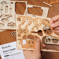 ROBOTIME Rolife 3D drevené puzzle Klasický kočiar 92 dielikov