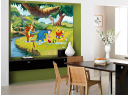Detská fototapeta DISNEY - Medvedík PÚ s kamarátmi pri rieke - 155x110 cm