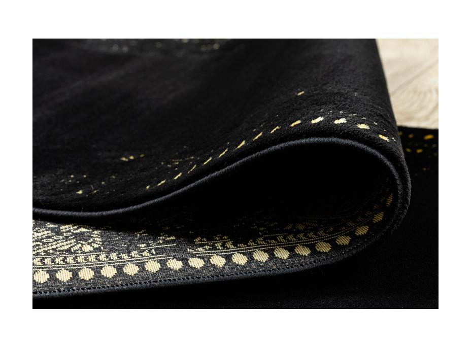 Behúň Gloss 408C 86 geometric black/gold