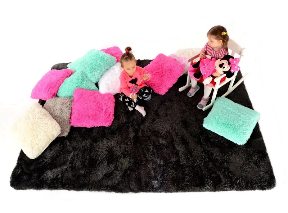 Plyšový detský koberec ČIERNY