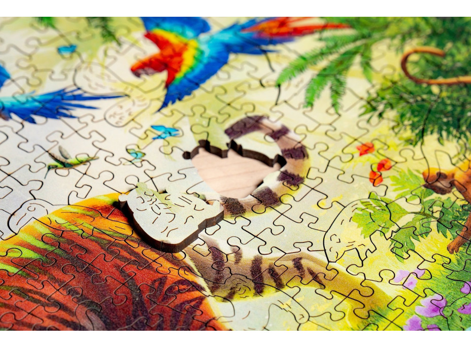 RAVENSBURGER Drevené puzzle Tiger v džungli 500 dielikov