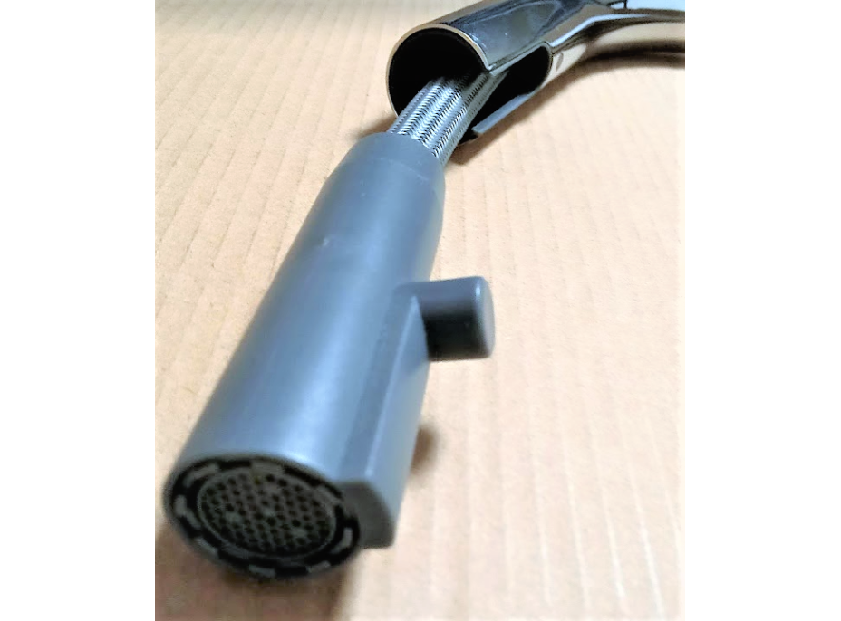 Kuchynská drezová batéria DITA s výsuvnou sprchou - chrómová