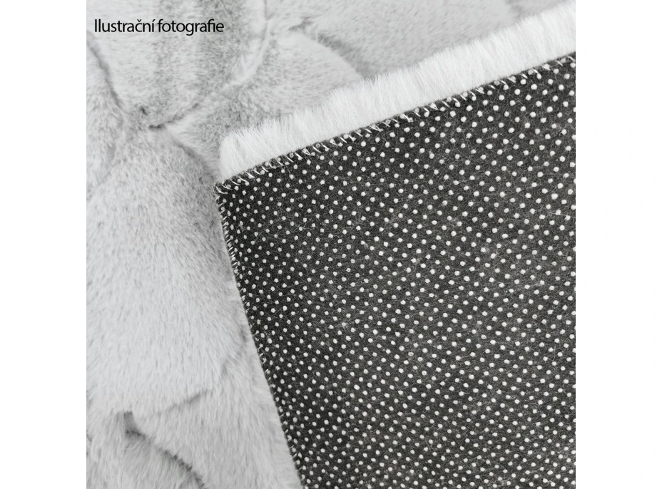 Kusový koberec OSLO TX vzorovaný - svetlo šedý - imitácia králičej kožušiny - 140x180 cm
