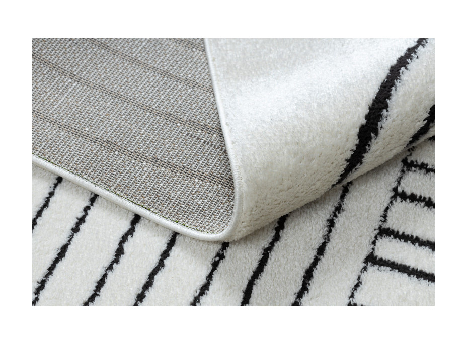 Kusový koberec Mode 8587 geometric cream/black