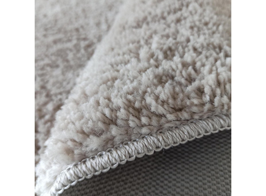 Moderný koberec SHAGGY CAMIL okrúhly - latte