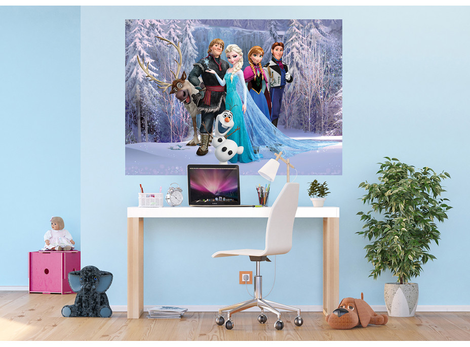 Detská fototapeta DISNEY - Frozen v kúzelnom lese - 156x112 cm