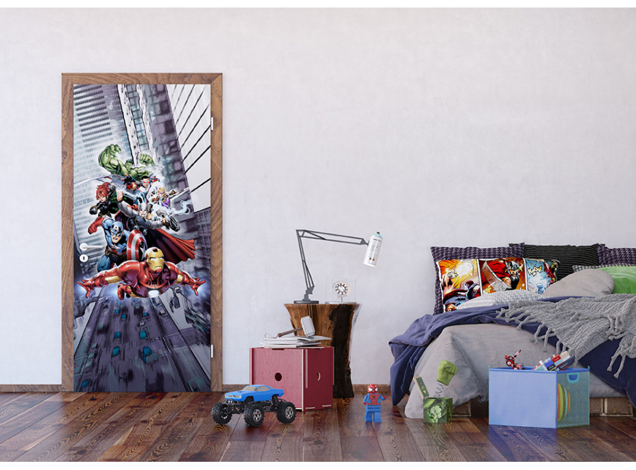 Detská fototapeta MARVEL - Avengers bojujú v meste - 90x202 cm