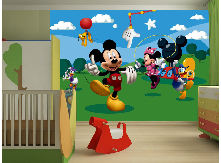 Detská fototapeta DISNEY - Mickey Mouse sa hrá s priateľmi - 360x270 cm