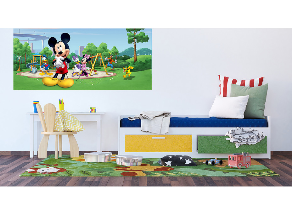 Detská fototapeta DISNEY - Mickey Mouse s kamarátmi na ihrisku - 202x90 cm