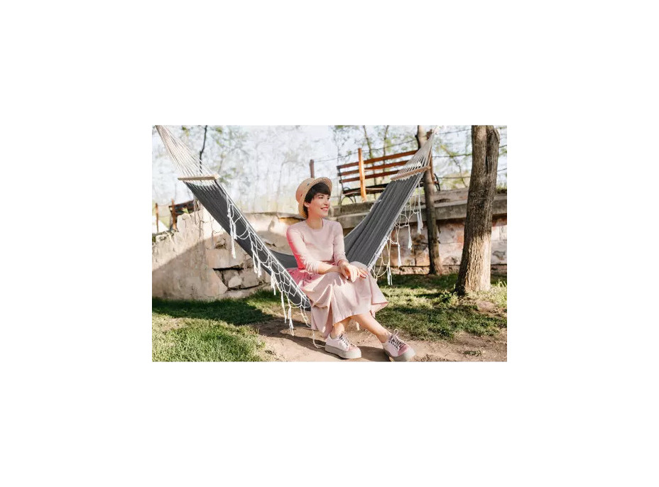 Šedá hojdacia sieť 200 x 100 cm