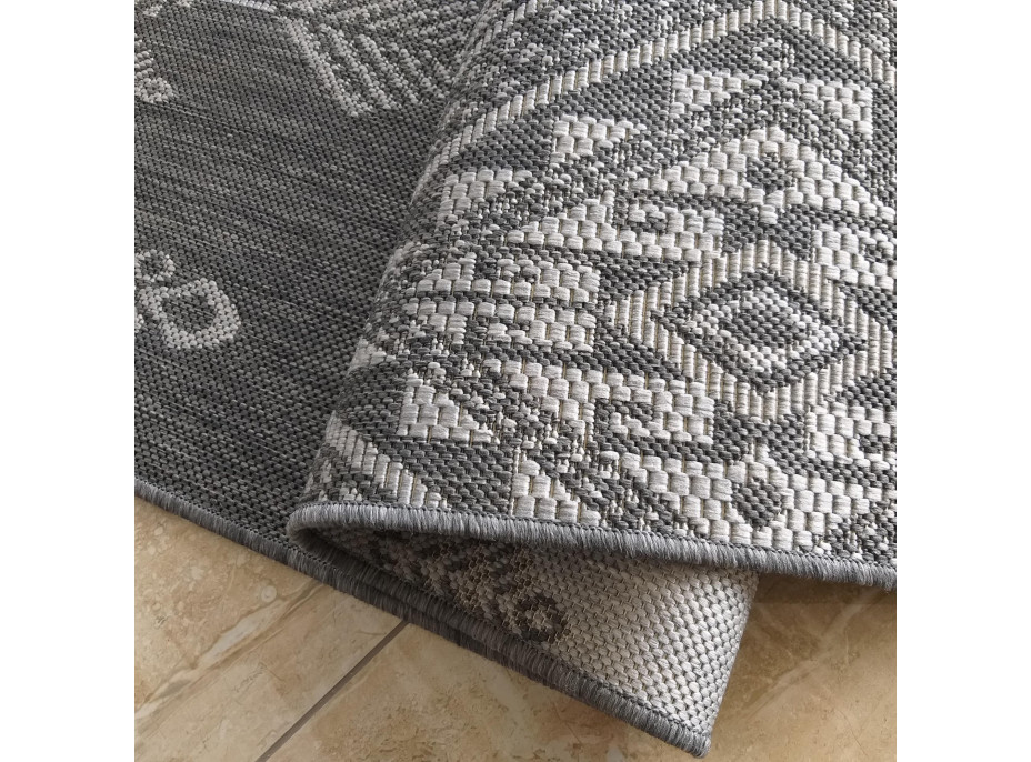 Kusový koberec Needle - šedý