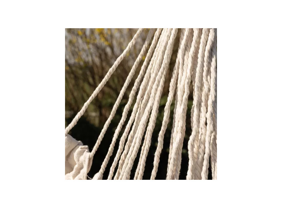 Béžové brazílske závesné hojdacie kreslo 130 x 97 cm