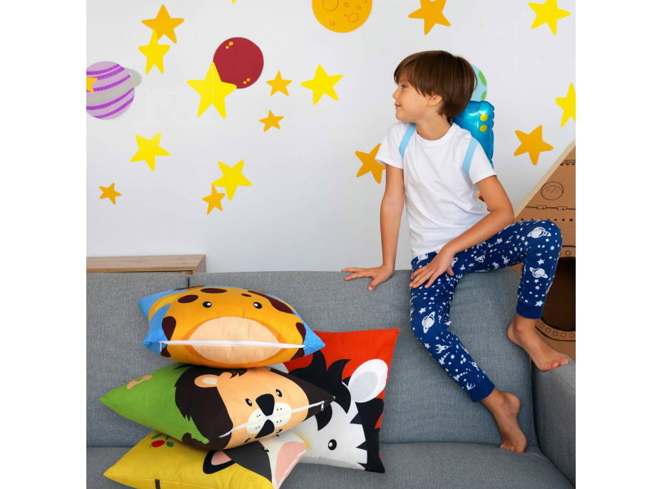 Vankúš SAFARI VELVET Žirafa 40x40 cm - modrý