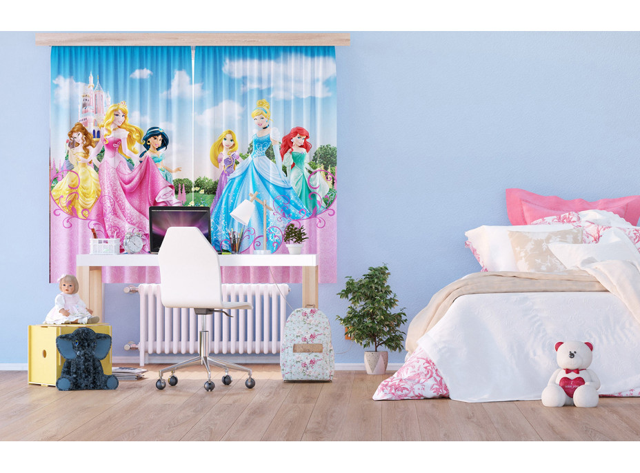 Detský záves DISNEY - Princezné na zámku - 180x160 cm