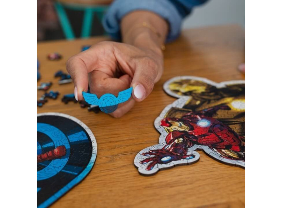 Trefl Wood Craft Origin puzzle Odvážny Iron Man 160 dielikov