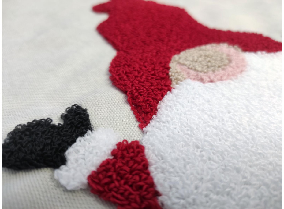 Vianočná 3D obliečka na vankúš CHRISTMAS - škriatok - 45x45 cm - šedý/červený//biely