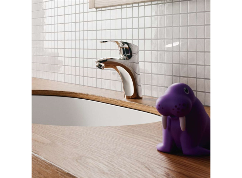 Umývadlová stojanková batéria SONÁTA s click/clack zátkou s prepadom - chrómová