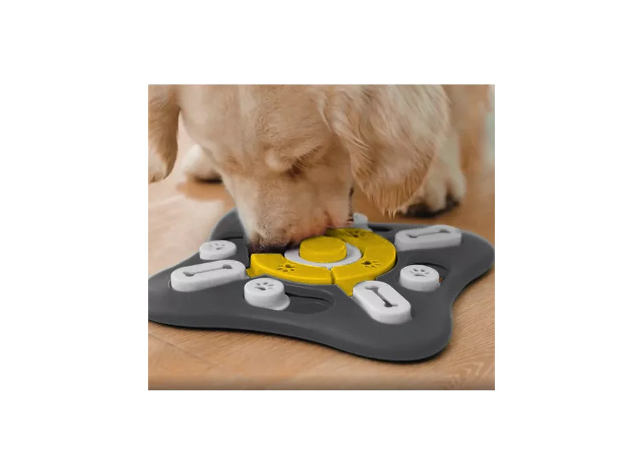 Interaktívna hračka pre psov - čierna