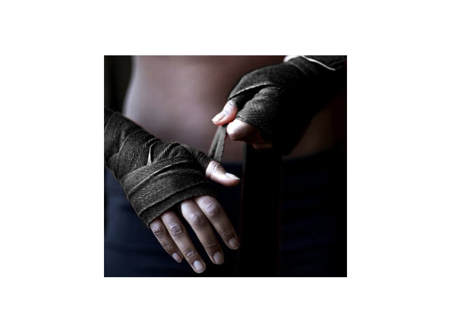 Boxerské bandáže 4 mx 2 ks - čierna