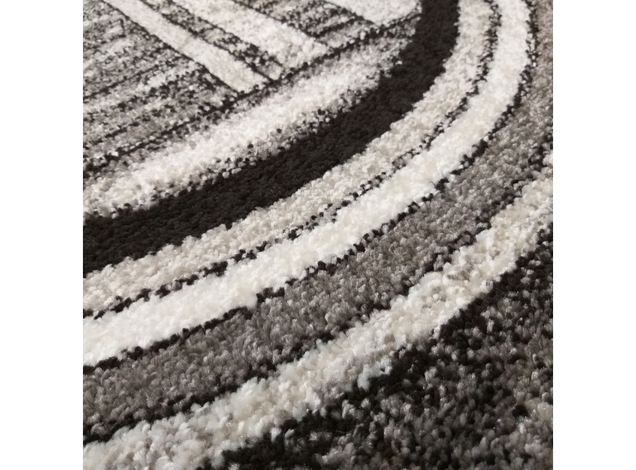 Kusový koberec PANNE geometria - odtiene šedej - 160x220 cm