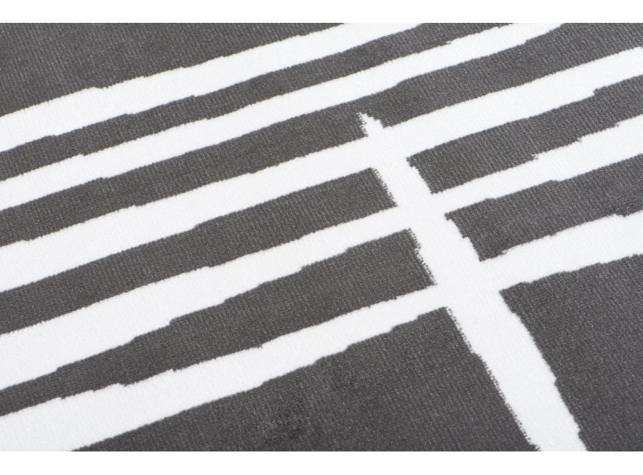 Kusový koberec TAPIS Flick - tmavo šedý