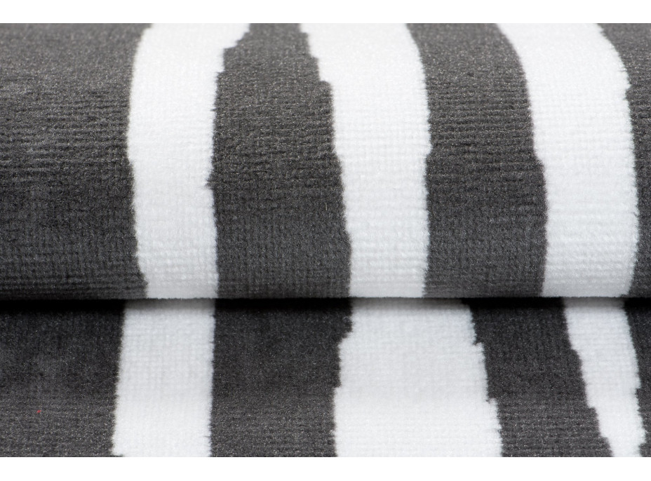 Kusový koberec TAPIS Flick - tmavo šedý