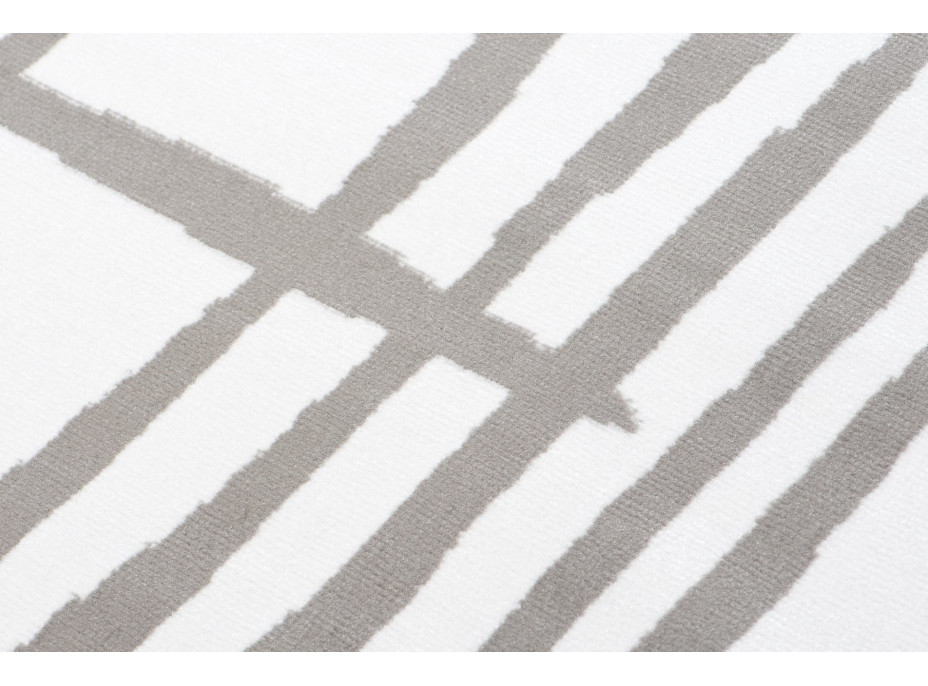 Kusový koberec TAPIS Flick - biely