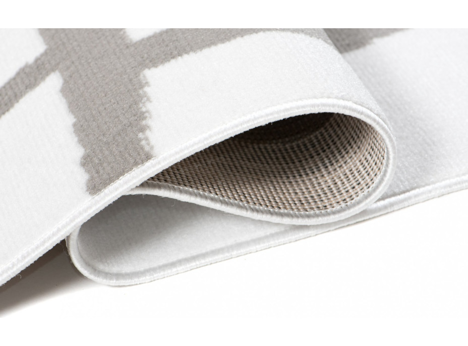 Kusový koberec TAPIS Flick - biely