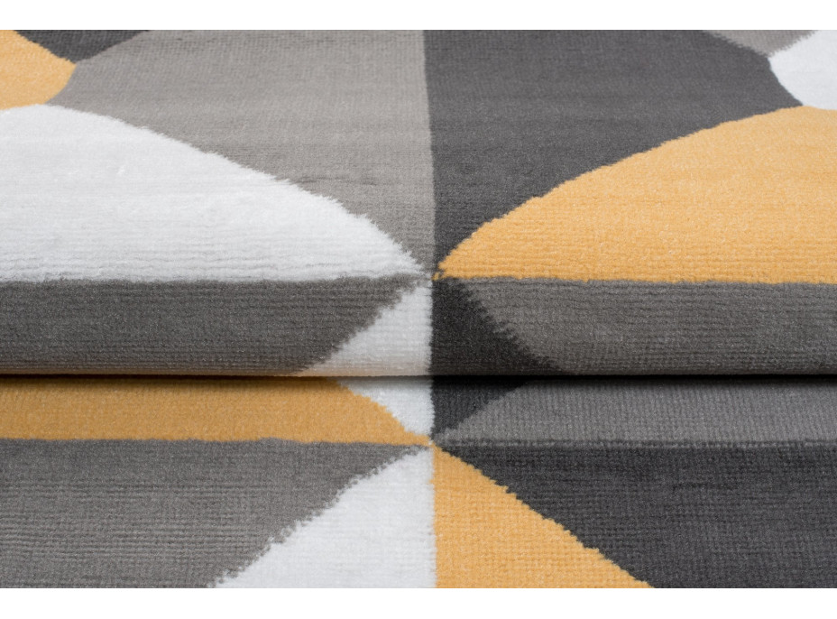 Kusový koberec MAYA Prism - žltý/sivý
