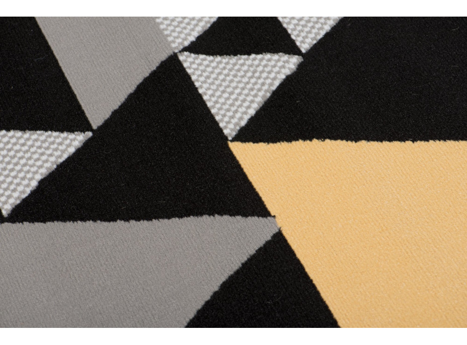 Kusový koberec MAYA Triangles - žlutý/šedý