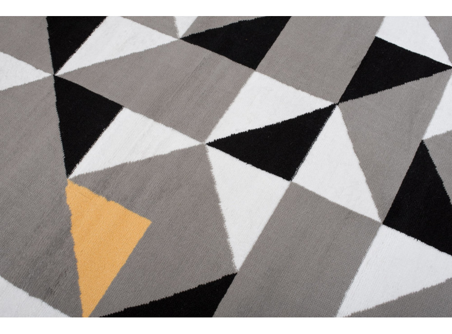 Kusový koberec MAYA Geometric - žltý/sivý