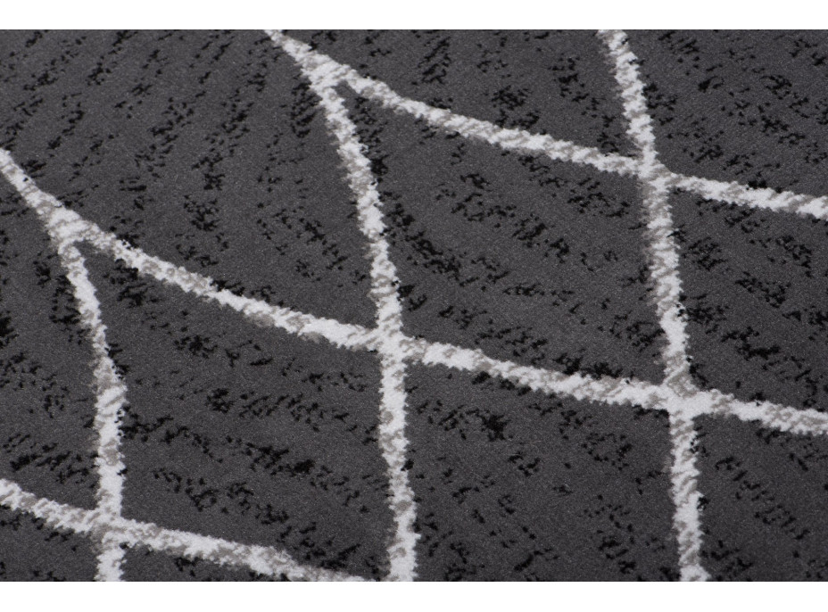 Kusový koberec BALI Waves - tmavo šedý/biely
