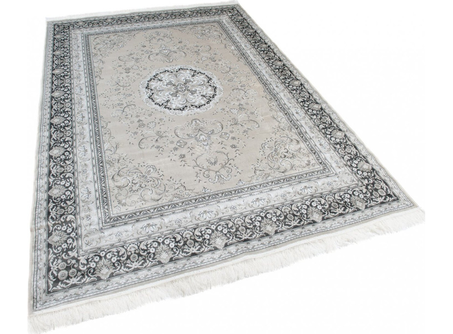 Kusový koberec ISFAHAN Rashid - biely