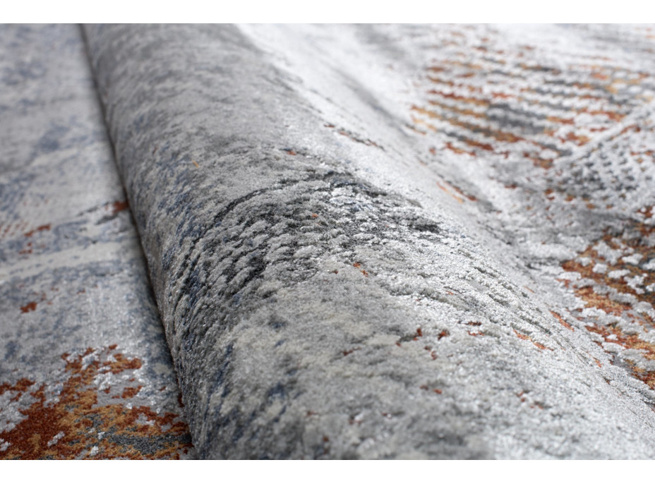 Kusový koberec FEYRUZ Texture - svetlo šedý/sivý