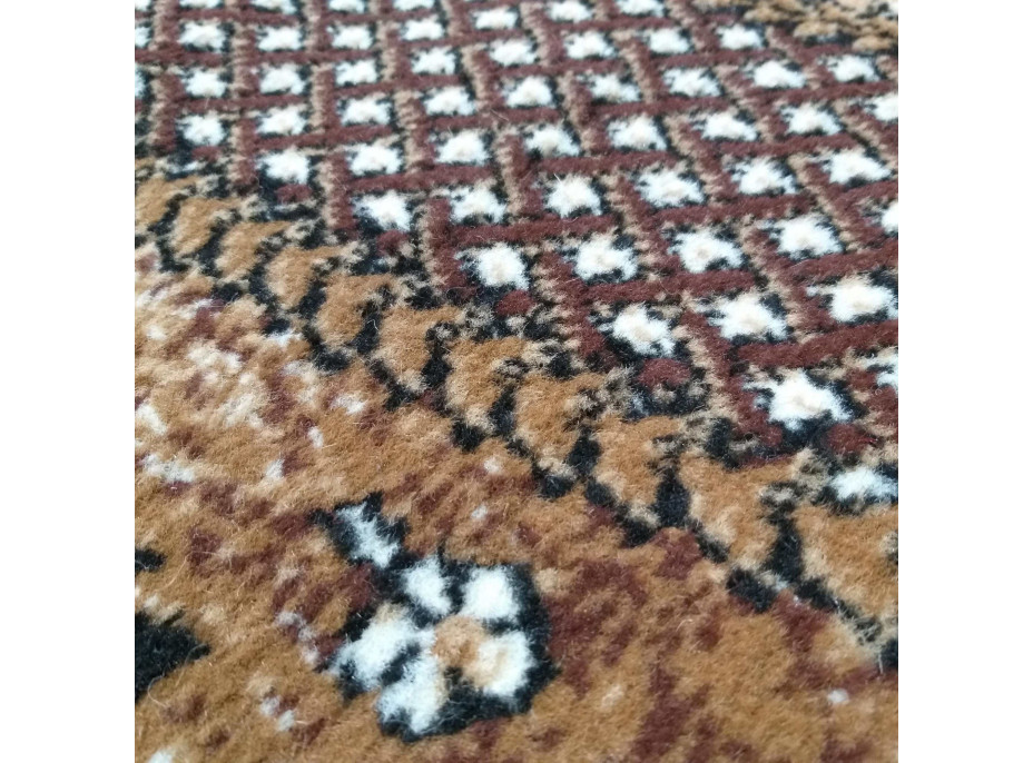 Kusový oválny koberec ALPHA Flower - hnedý
