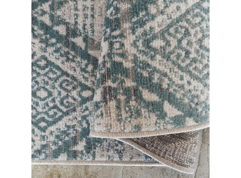 Kusový koberec ROXANNE Orient - mätová/krémová