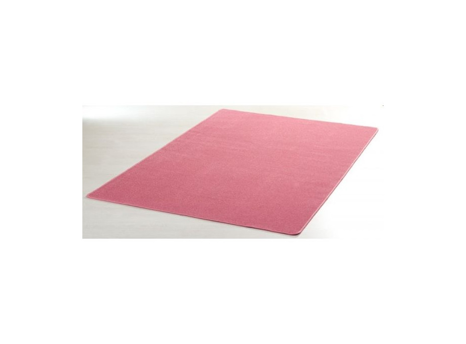 Kusový koberec Nasty - ružový