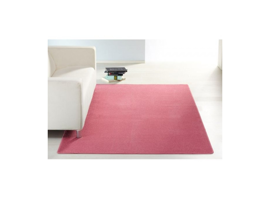 Kusový koberec Nasty - ružový