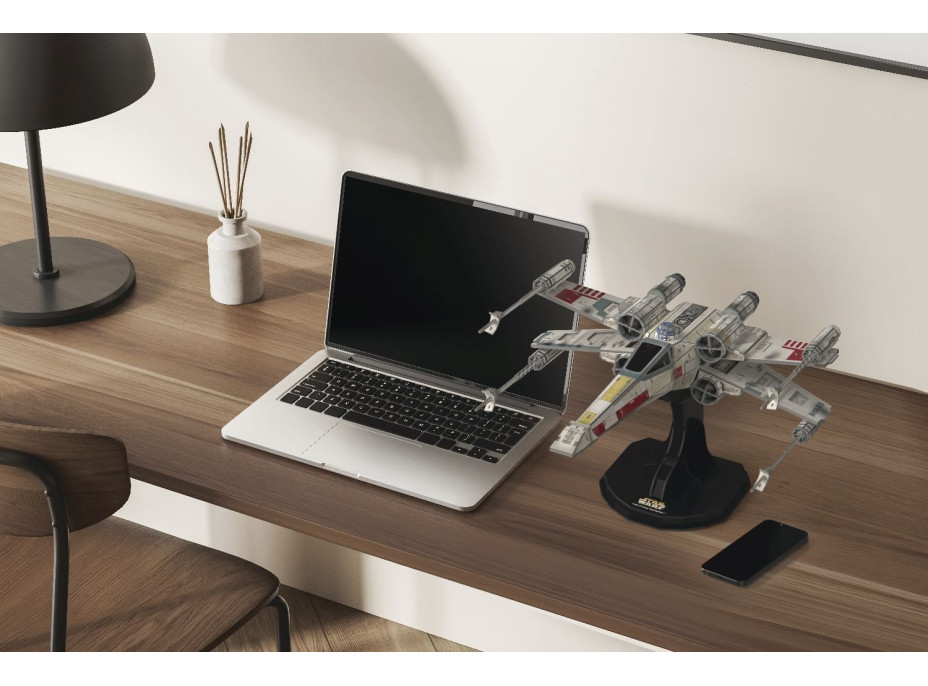4D BUILD 3D Puzzle Star Wars: Stíhačka X-Wing 160 dielikov