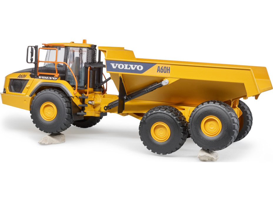 Bruder Kĺbový Dumper Volvo A60H v mierke 1:16