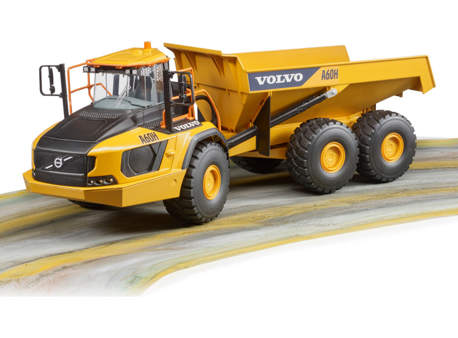 Bruder Kĺbový Dumper Volvo A60H v mierke 1:16