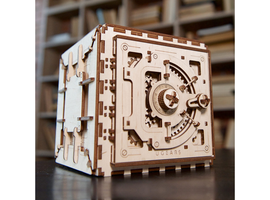 Ugears 3D drevené mechanické puzzle Trezor