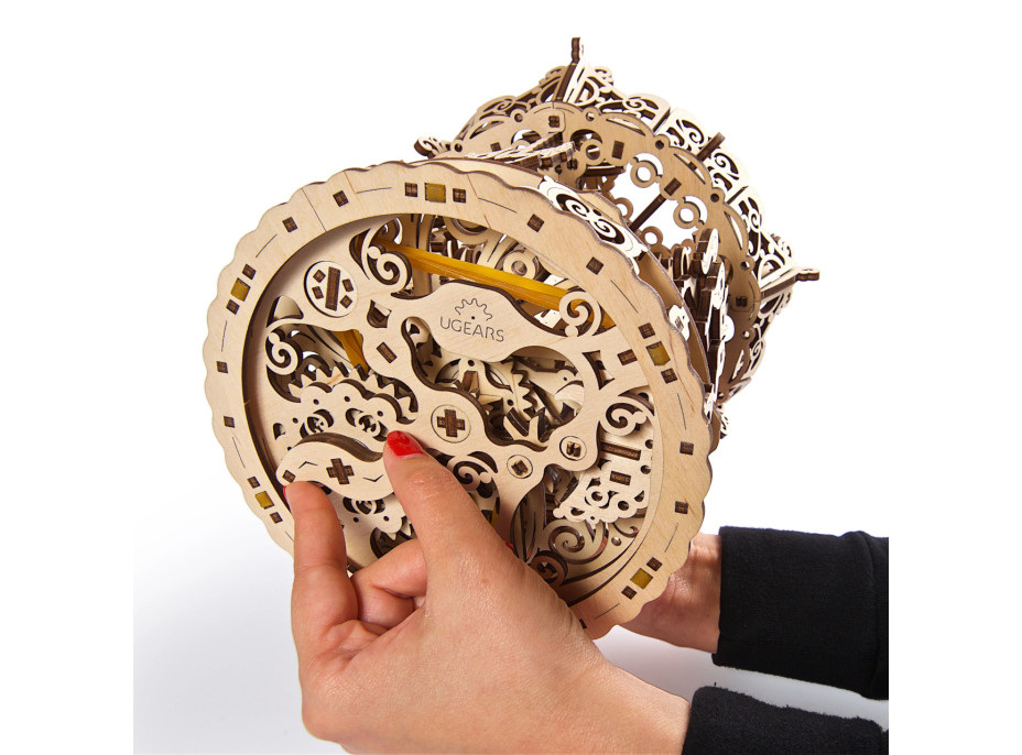 Ugears 3D drevené mechanické puzzle Kolotoč
