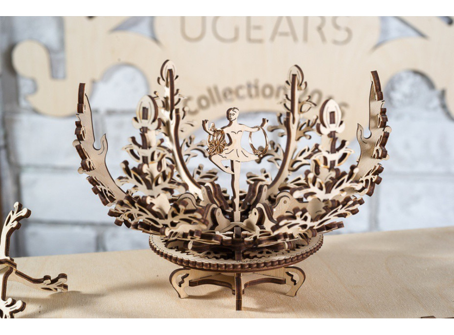 Ugears 3D drevené mechanické puzzle Kvetina